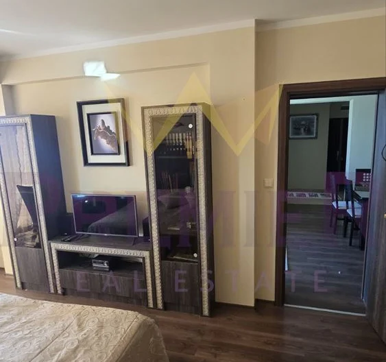 Тристаен апартамент с площ от 162 кв.м -  - снимка 2 - Имоти Премиер