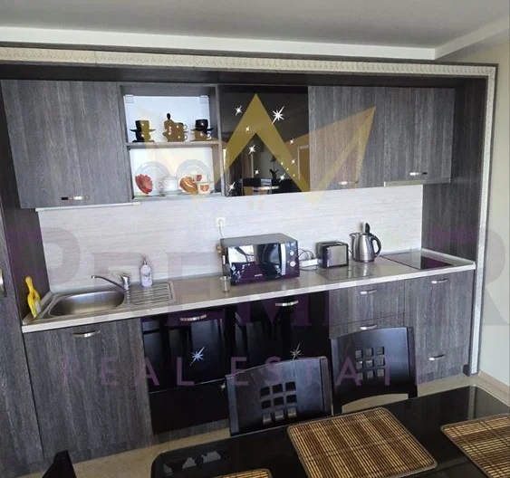 Тристаен апартамент с площ от 162 кв.м - - снимка 6 - Имоти Премиер