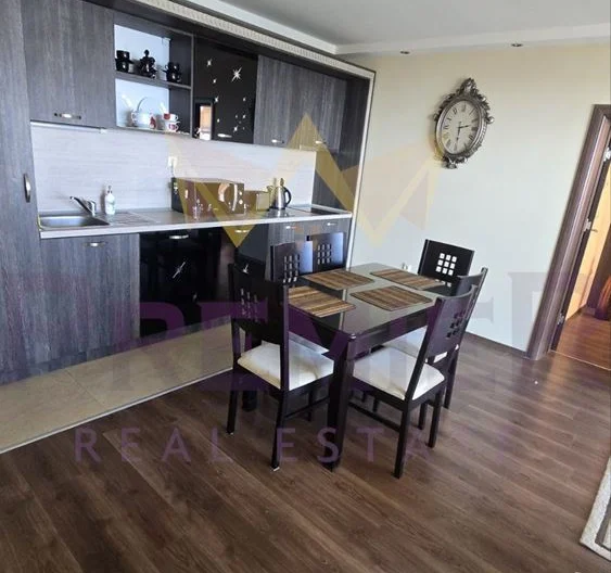 Тристаен апартамент с площ от 162 кв.м - - снимка 7 - Имоти Премиер