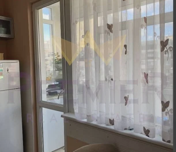🏡 ТРИСТАЕН АПАРТАМЕНТ С ПРЕКРАСНА ГЛЕДКА КЪМ ВАРНЕНСКОТО ЕЗЕРО -  - снимка 12 - Имоти Премиер