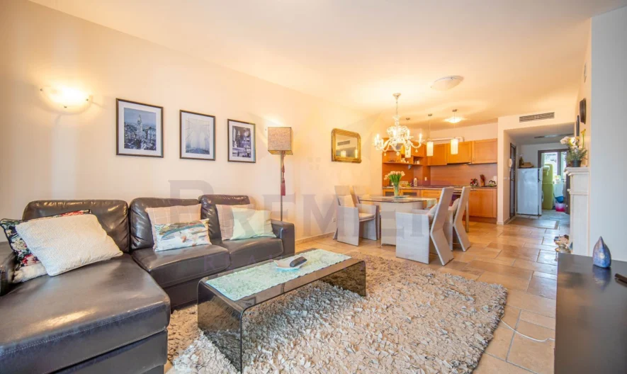 Тристаен апартамент с прекрасна нескриваема морска панорама в Калиакрия Ризорт! - - снимка 2 - Имоти Премиер