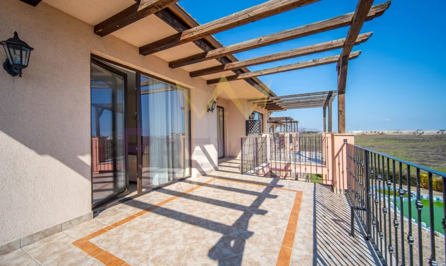 Тристаен апартамент с уникална морска панорама в Калиакрия Ризорт -  - снимка 10 - Имоти Премиер