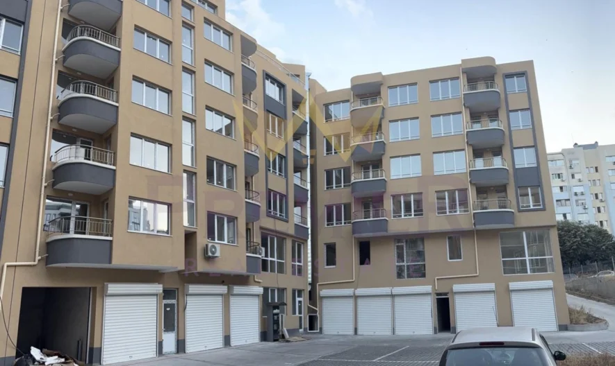 Тристаен апартамент с включено паркомясто - - снимка 1 - Имоти Премиер