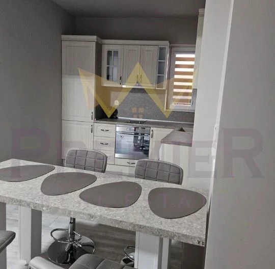 ТРИСТАЕН АПАРТАМЕНТ, ШИРОК ЦЕНТЪР -  - снимка 3 - Имоти Премиер