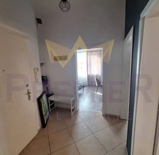 ТРИСТАЕН АПАРТАМЕНТ, ШИРОК ЦЕНТЪР - - снимка 8 - Имоти Премиер