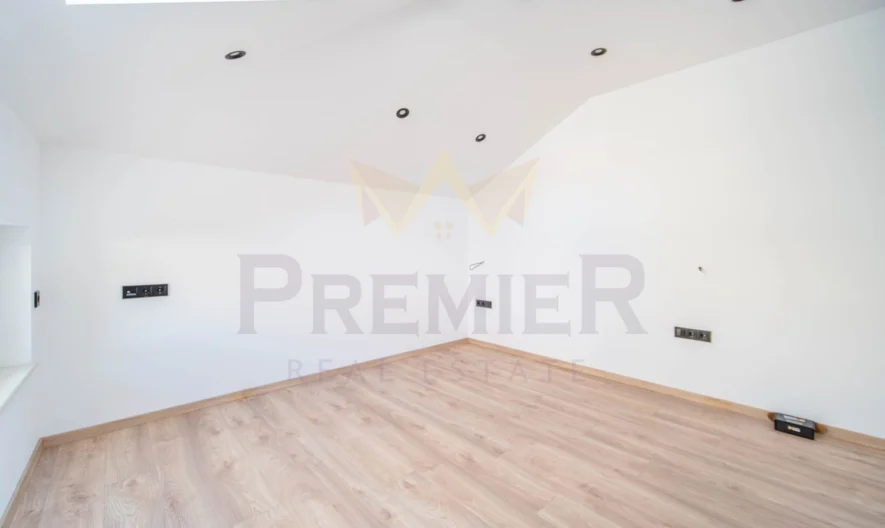 Тристаен апартамент след основен ремонт Гръцка Махала – гр. Варна -  - снимка 20 - Имоти Премиер