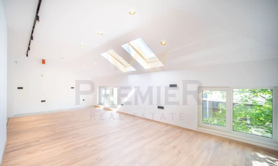 Тристаен апартамент след основен ремонт Гръцка Махала – гр. Варна -  - снимка 26 - Имоти Премиер