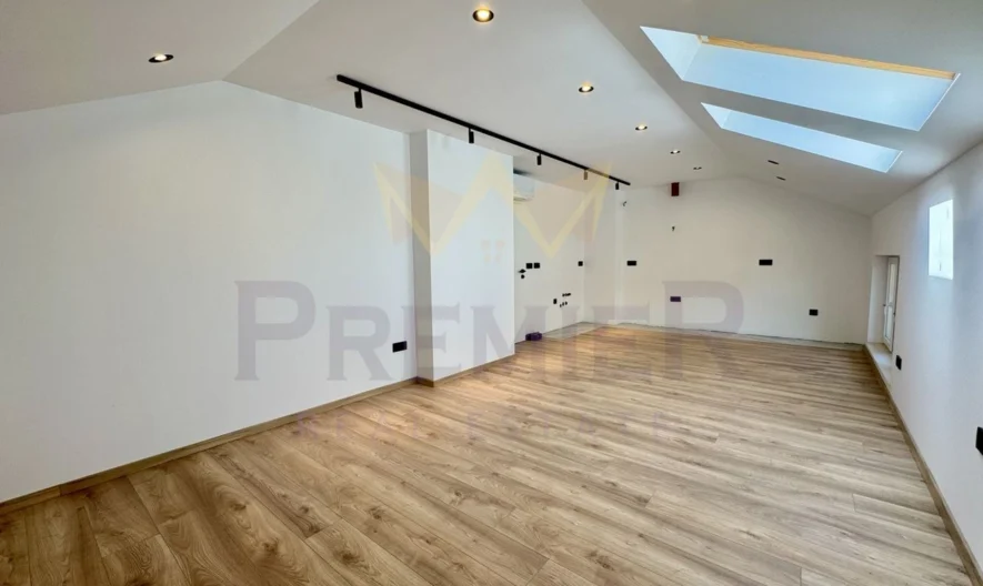 Тристаен апартамент след основен ремонт Гръцка Махала – гр. Варна - - снимка 3 - Имоти Премиер