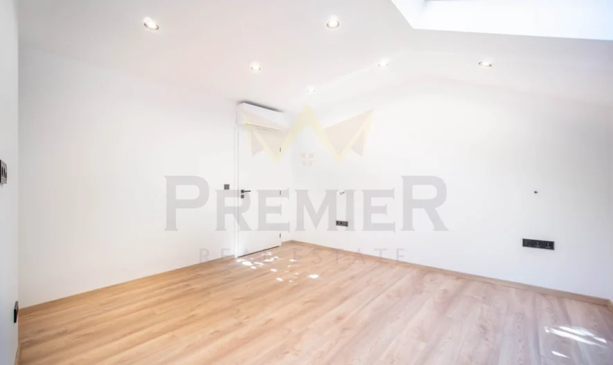 Тристаен апартамент след основен ремонт Гръцка Махала – гр. Варна -  - снимка 32 - Имоти Премиер