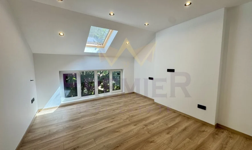 Тристаен апартамент след основен ремонт Гръцка Махала – гр. Варна - - снимка 5 - Имоти Премиер