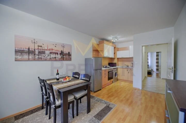 TRISTAEN APARTAMENT, SPORTNA ZALA -  - snimka 1 - Imoti Premier