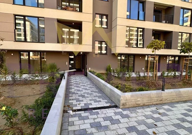 Тристаен апартамент Тракия - - снимка 2 - Имоти Премиер