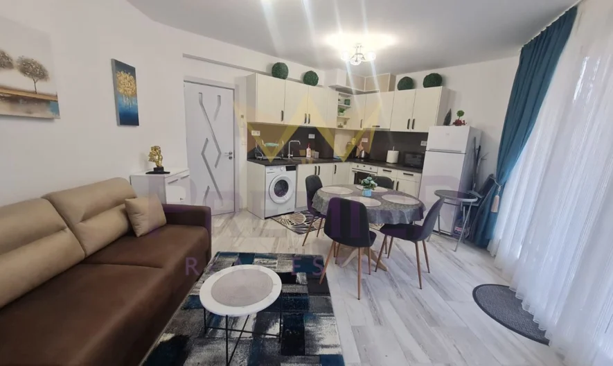 ТРИСТАЕН АПАРТАМЕНТ ЦЕНТЪР - - снимка 1 - Имоти Премиер