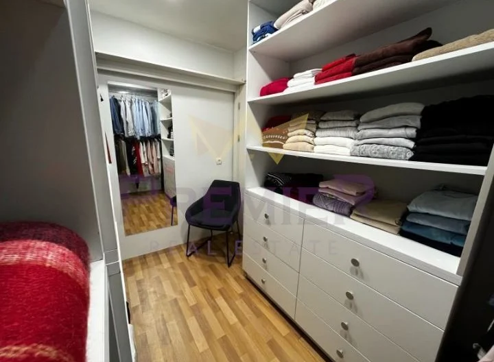 Тристаен апартамент ЦЕНТЪР - - снимка 10 - Имоти Премиер