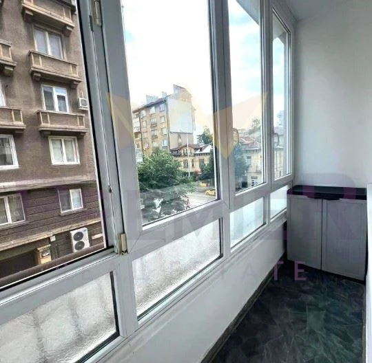 Тристаен апартамент ЦЕНТЪР - - снимка 10 - Имоти Премиер