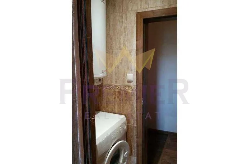 ТРИСТАЕН АПАРТАМЕНТ  ЦЕНТЪР -  - снимка 12 - Имоти Премиер