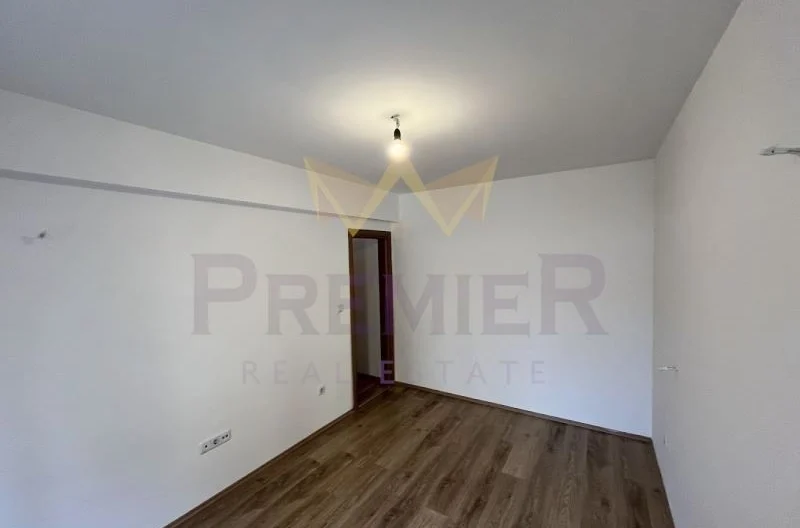 Тристаен апартамент Център - - снимка 4 - Имоти Премиер