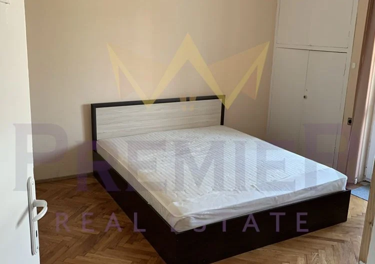 ТРИСТАЕН АПАРТАМЕНТ ЦЕНТЪР -  - снимка 5 - Имоти Премиер