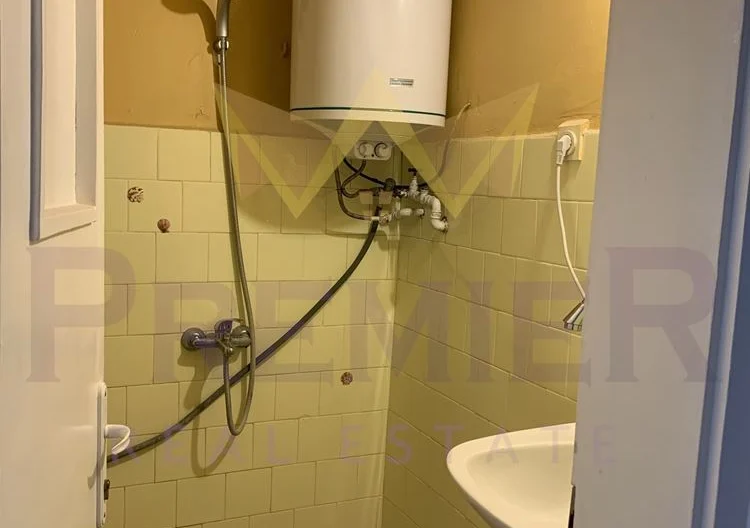 ТРИСТАЕН АПАРТАМЕНТ ЦЕНТЪР -  - снимка 6 - Имоти Премиер