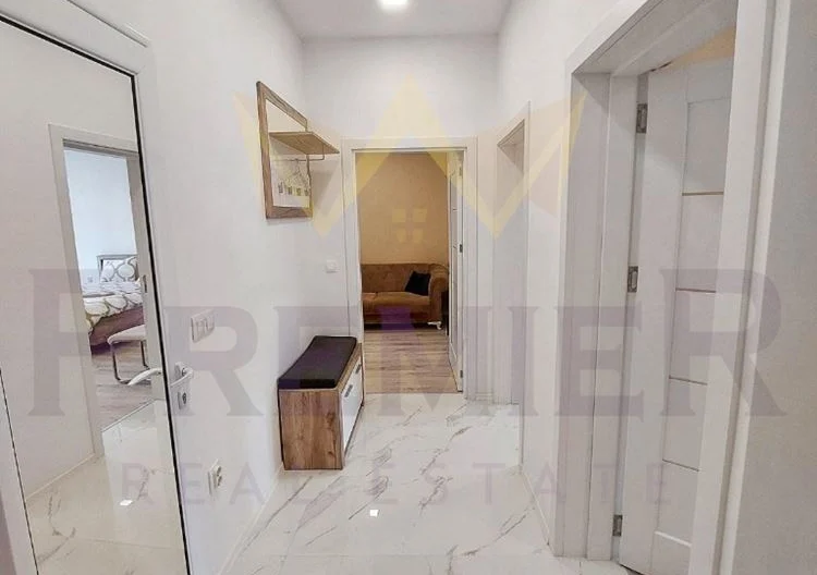 ТРИСТАЕН АПАРТАМЕНТ ЦЕНТЪР -  - снимка 8 - Имоти Премиер