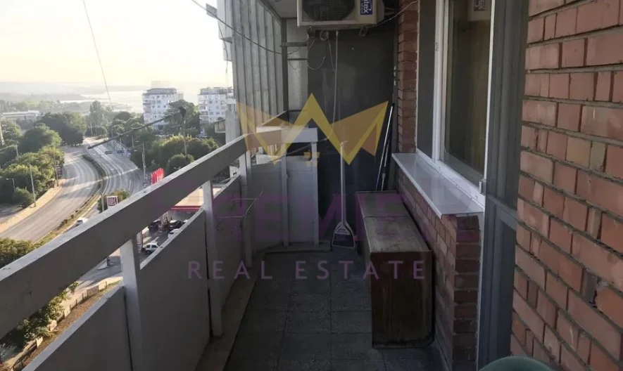 ТРИСТАЕН АПАРТАМЕНТ ЦЕНТЪР -  - снимка 9 - Имоти Премиер