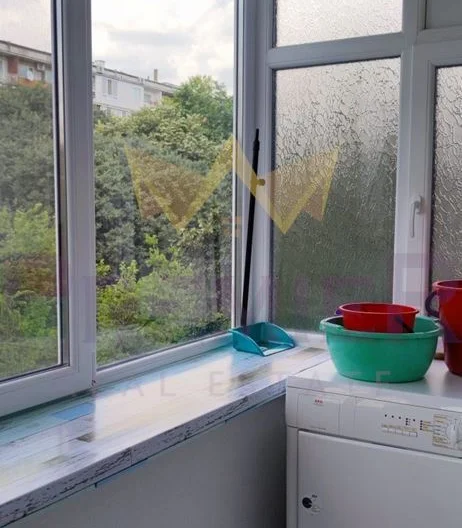 ТРИСТАЕН АПАРТАМЕНТ ЦВЕТЕНЕ КВАРТАЛ -  - снимка 11 - Имоти Премиер