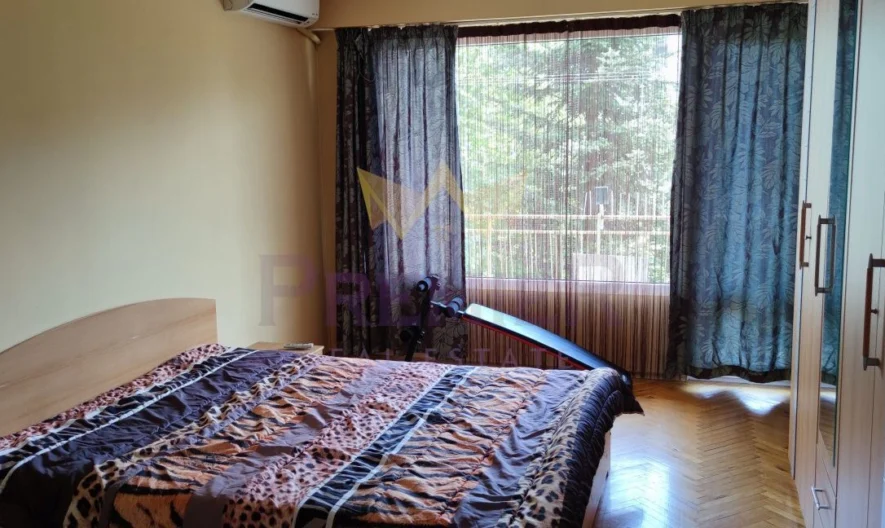 ТРИСТАЕН АПАРТАМЕНТ ЦВЕТЕНЕ КВАРТАЛ -  - снимка 5 - Имоти Премиер