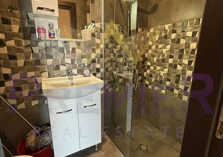 Тристаен апартамент ул. Баба Тонка - - снимка 3 - Имоти Премиер