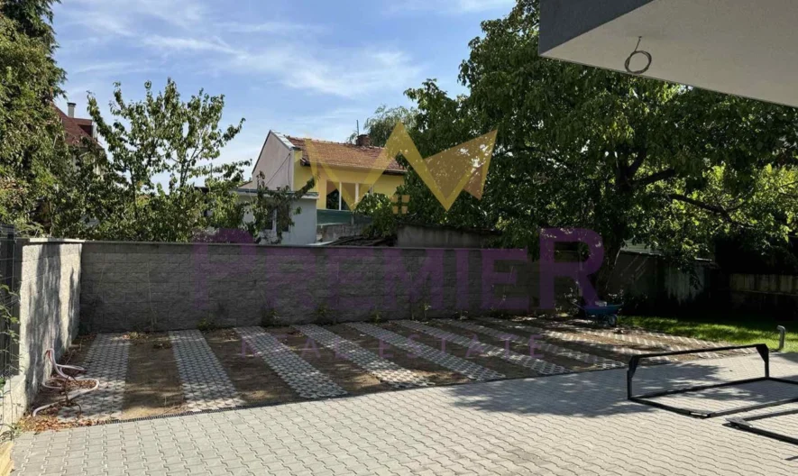 Тристаен апартамент в Бъкстон -  - снимка 2 - Имоти Премиер