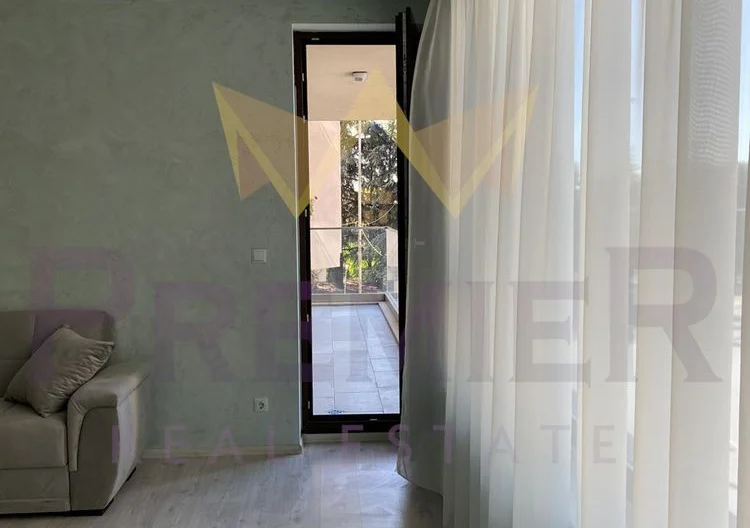 Тристаен апартамент в емблематчна сграда Бриз -  - снимка 4 - Имоти Премиер