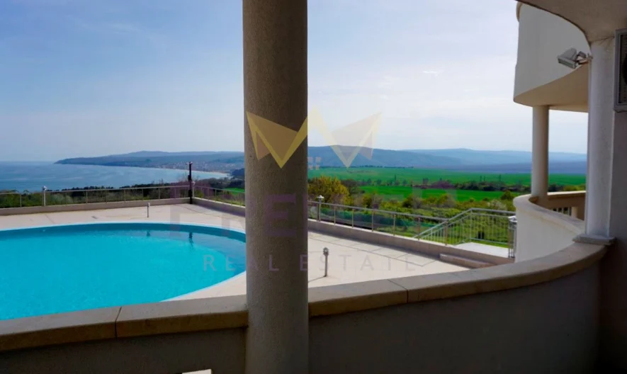 Тристаен апартамент в гр. Бяла, област Варна -  - снимка 12 - Имоти Премиер