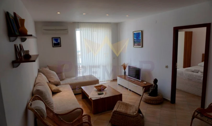 Тристаен апартамент в гр. Бяла, област Варна -  - снимка 16 - Имоти Премиер