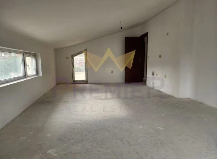 Тристаен апартамент в гр. Царево -  - снимка 2 - Имоти Премиер