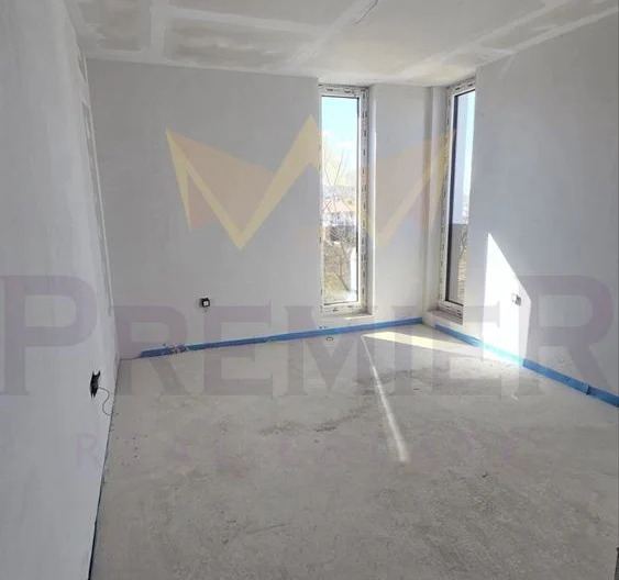 Тристаен апартамент в гр. Варна, м-т Зеленика 152,33кв.м - - снимка 4 - Имоти Премиер