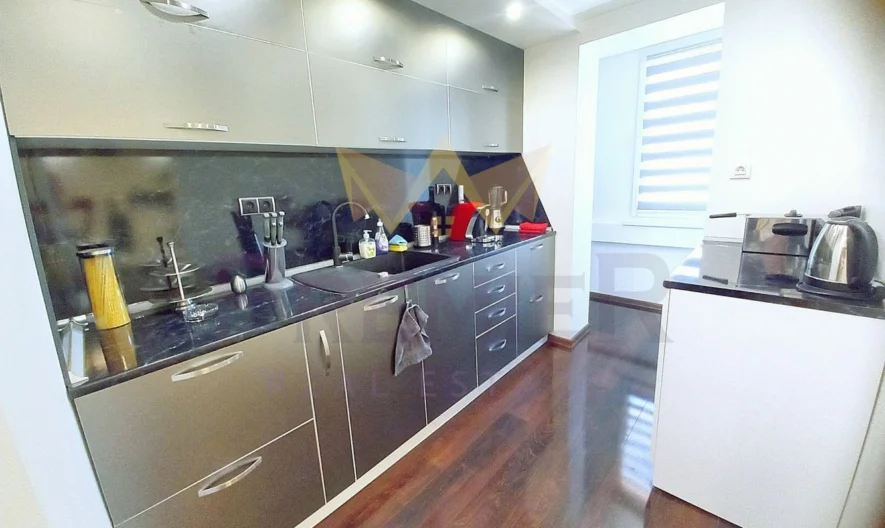 Тристаен апартамент в град Добрич - - снимка 11 - Имоти Премиер