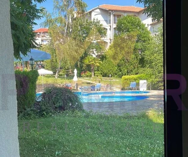 Тристаен апартамент в град Свети Влас - - снимка 14 - Имоти Премиер