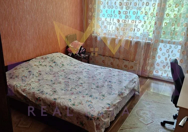 Тристаен апартамент в идеален център на гр. Добрич -  - снимка 10 - Имоти Премиер