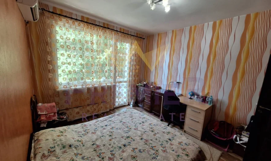 Тристаен апартамент в идеален център на гр. Добрич - - снимка 10 - Имоти Премиер