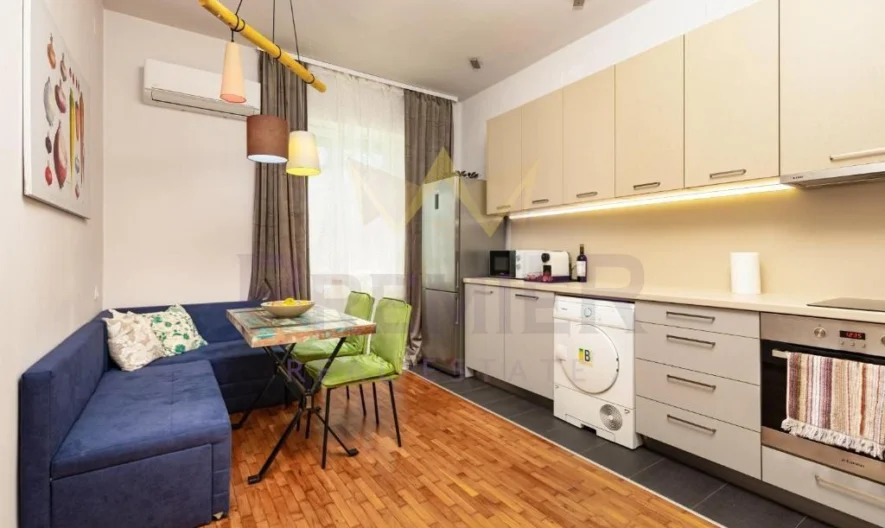 Тристаен апартамент в идеалния център на гр. Пловдив -  - снимка 4 - Имоти Премиер