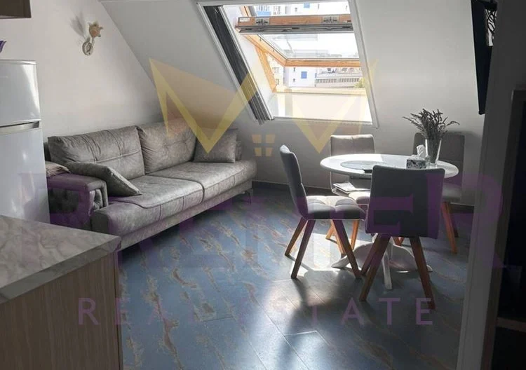 Тристаен Апартамент в к-с Перла, ж.к. Зорница, Бургас - - снимка 2 - Имоти Премиер