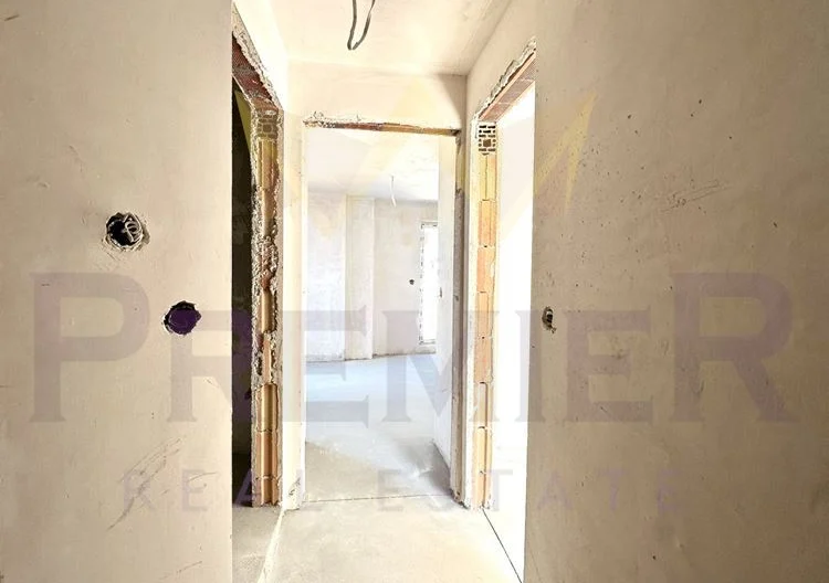 Тристаен апартамент в Колхозен пазар - - снимка 9 - Имоти Премиер