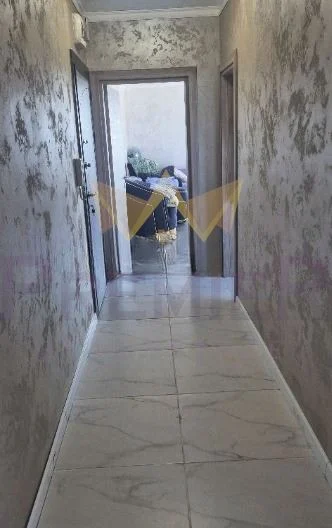 Тристаен Апартамент в кв. Аспарухово -  - снимка 10 - Имоти Премиер