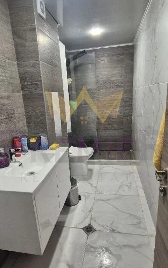 Тристаен Апартамент в кв. Аспарухово -  - снимка 12 - Имоти Премиер