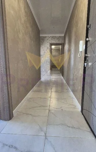 Тристаен Апартамент в кв. Аспарухово -  - снимка 2 - Имоти Премиер