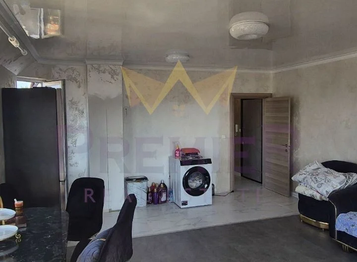 Тристаен Апартамент в кв. Аспарухово -  - снимка 9 - Имоти Премиер