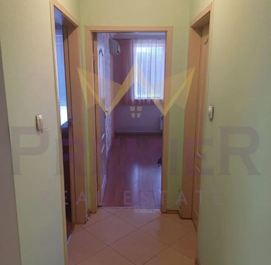 Тристаен апартамент в кв. Бояна - - снимка 9 - Имоти Премиер