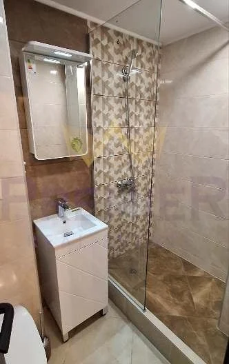 Тристаен апартамент в кв. Чайка - - снимка 10 - Имоти Премиер