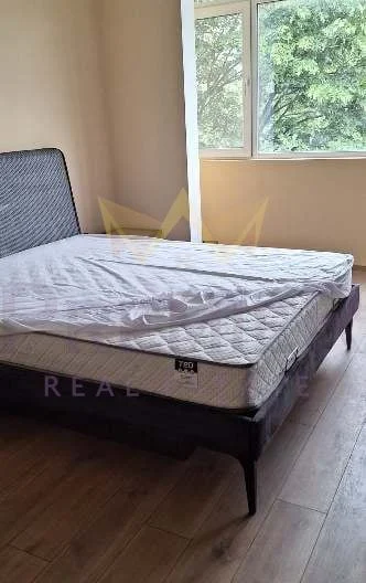 Тристаен апартамент в кв. Чайка - - снимка 14 - Имоти Премиер