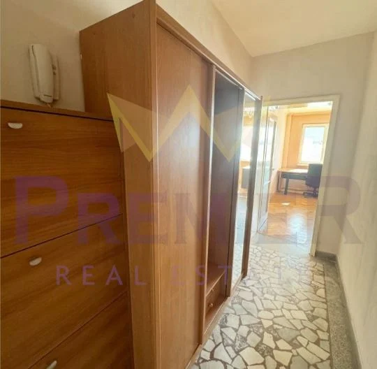 Тристаен апартамент в кв. Гео Милев -  - снимка 10 - Имоти Премиер