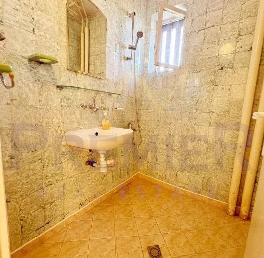 Тристаен апартамент в кв. Гео Милев -  - снимка 11 - Имоти Премиер